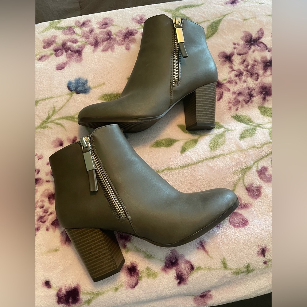 Grey Ankle boots